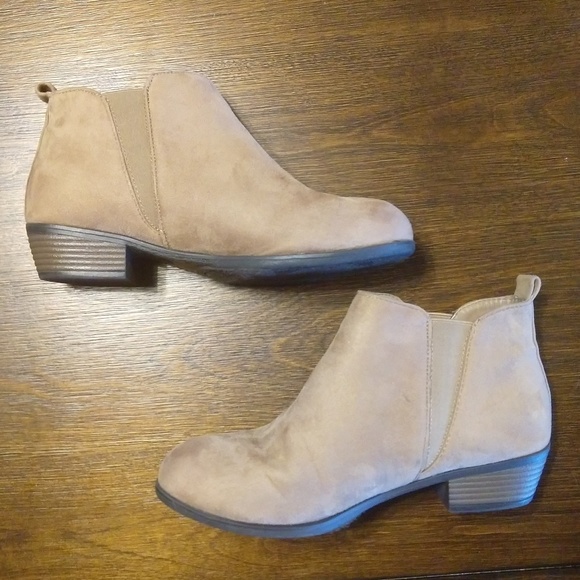 Pierre Dumas Shoes - Pierre Dumas Zoey Ankle Boots Size 6